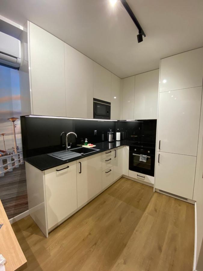 Apartamenty Magia Z Bezplatnym Parkingiem I Klimatyzacja Rzeszów Exterior foto