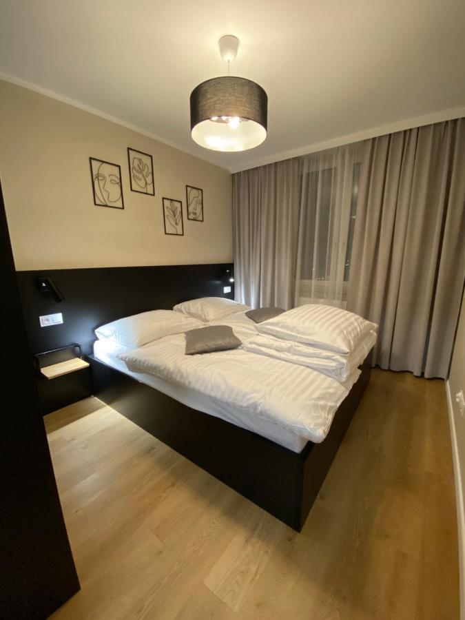 Apartamenty Magia Z Bezplatnym Parkingiem I Klimatyzacja Rzeszów Exterior foto