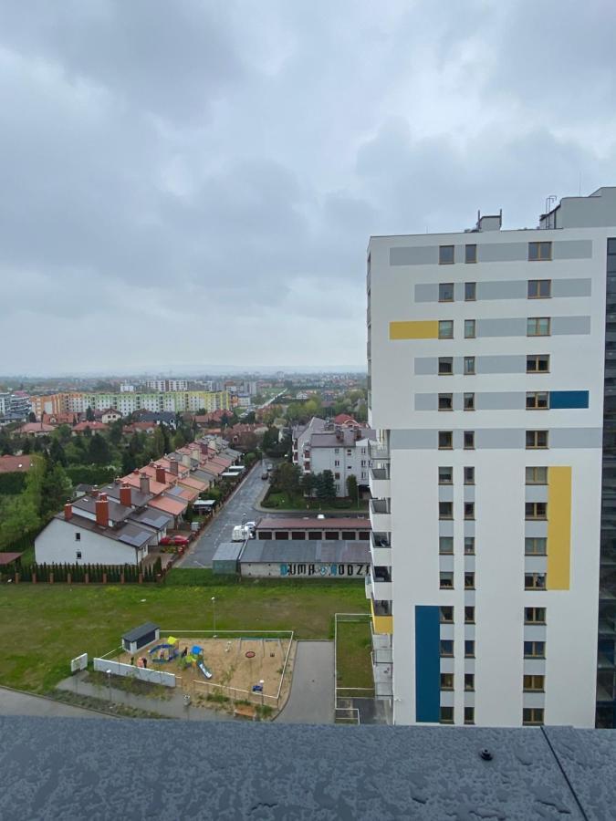 Apartamenty Magia Z Bezplatnym Parkingiem I Klimatyzacja Rzeszów Exterior foto
